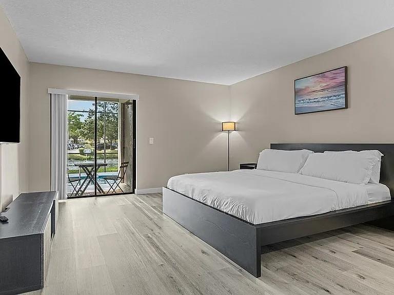 9370 SW 1st Street Plantation FL 33324