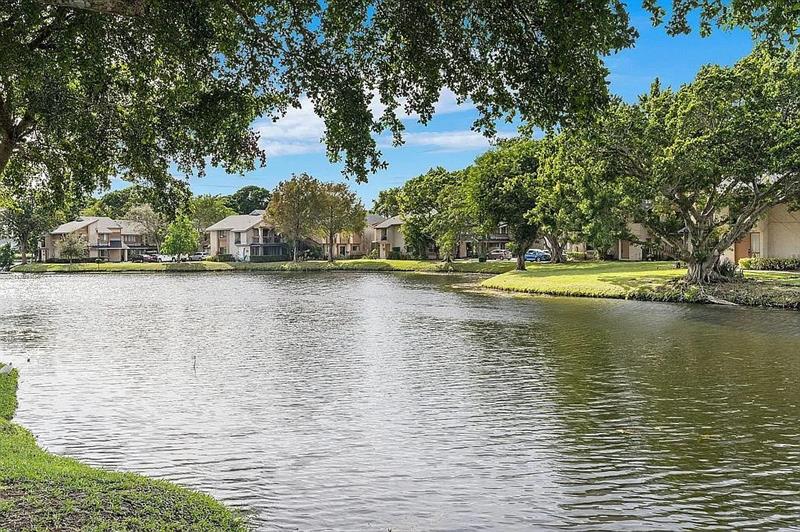 9370 SW 1st Street Plantation FL 33324