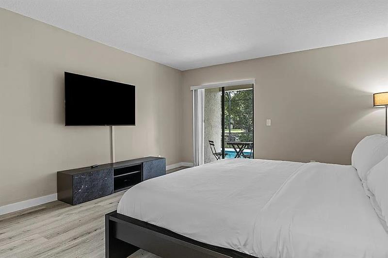 9370 SW 1st Street Plantation FL 33324