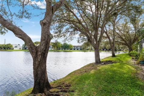 1225 NW 98th Terrace Pembroke Pines FL 33024