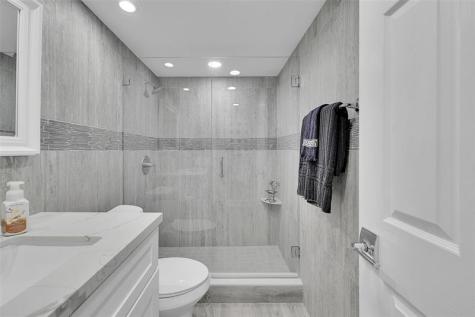 1701 Andros Isle Coconut Creek FL 33066