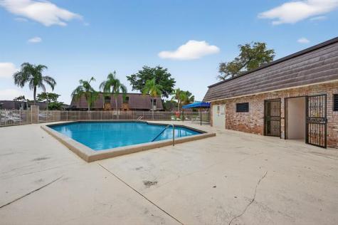 2692 NW 99th Avenue Coral Springs FL 33065