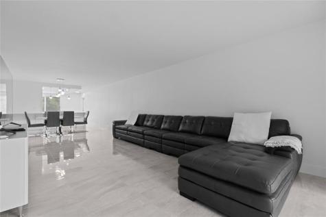 4301 Martinique Circle Coconut Creek FL 33066