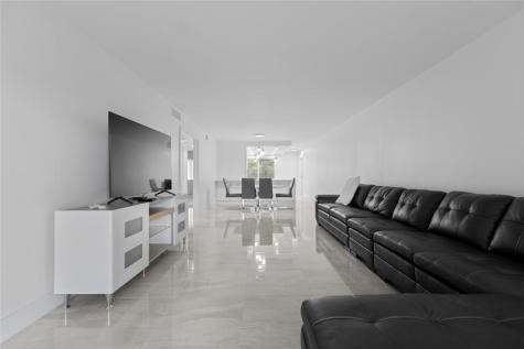 4301 Martinique Circle Coconut Creek FL 33066