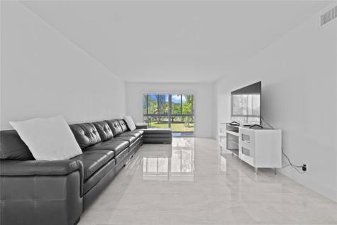 4301 Martinique Circle Coconut Creek FL 33066