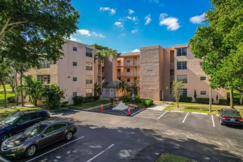 9471 Evergreen Place Davie FL 33324