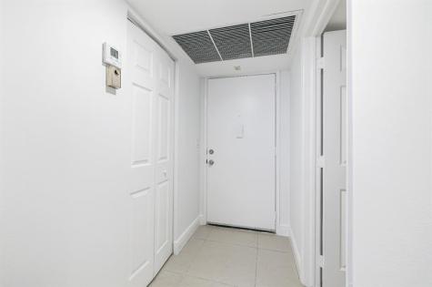 9471 Evergreen Place Davie FL 33324