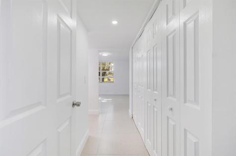 9471 Evergreen Place Davie FL 33324