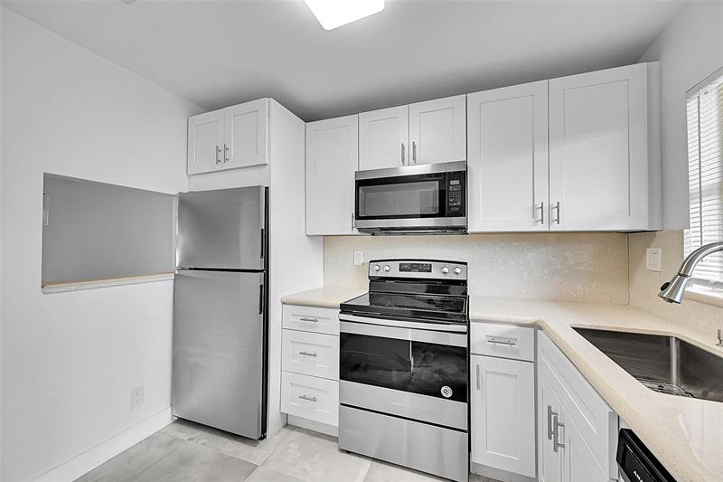 9761 Sunrise Lakes Boulevard Sunrise FL 33322