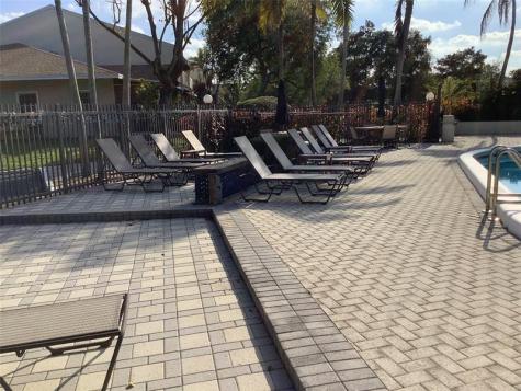 4765 S Hemingway Circle Margate FL 33063