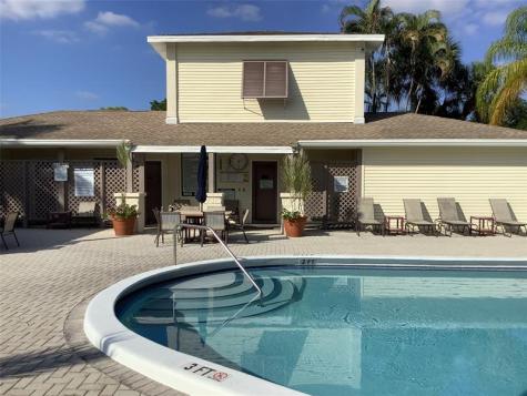 4765 S Hemingway Circle Margate FL 33063