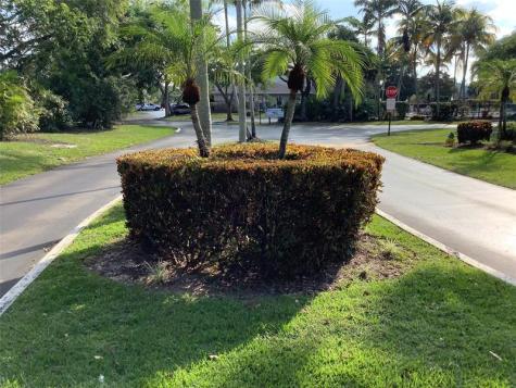 4765 S Hemingway Circle Margate FL 33063