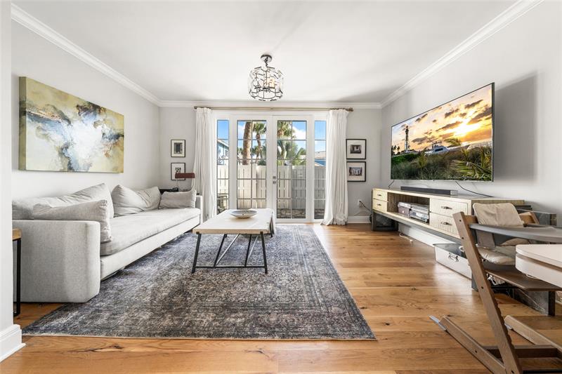 998 E Jeffery Street Boca Raton FL 33487