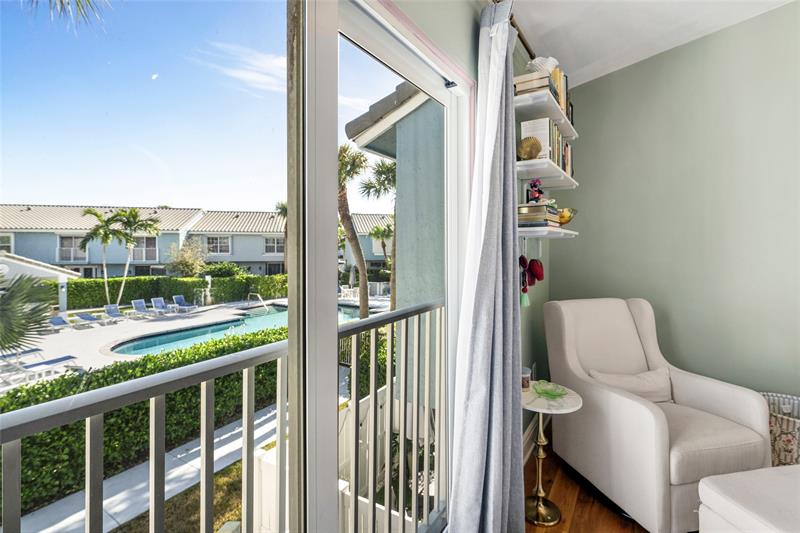 998 E Jeffery Street Boca Raton FL 33487