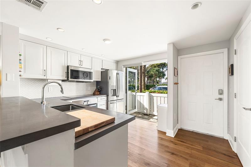 998 E Jeffery Street Boca Raton FL 33487