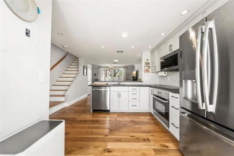 998 E Jeffery Street Boca Raton FL 33487