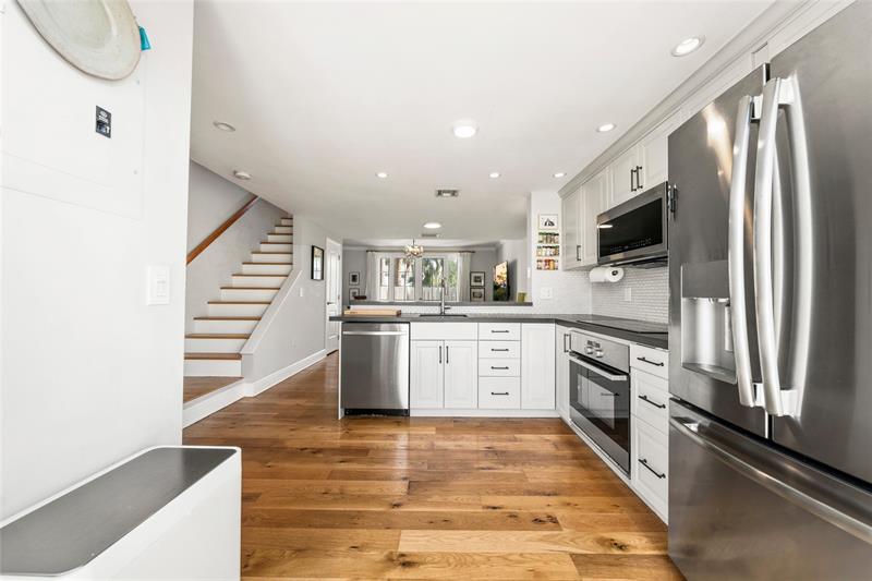 998 E Jeffery Street Boca Raton FL 33487