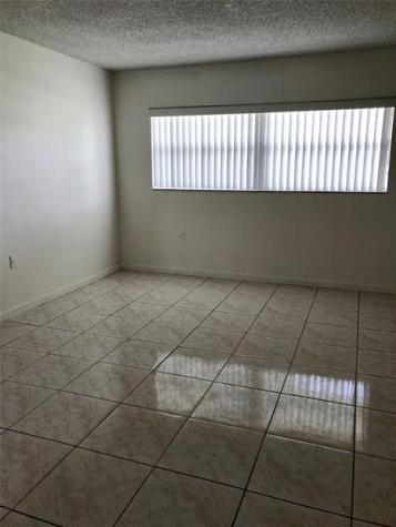 Miami FL 33172