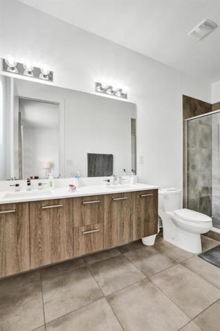 480 NE 35th Court Oakland Park FL 33334