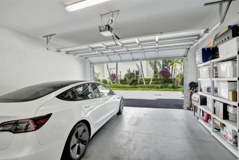480 NE 35th Court Oakland Park FL 33334