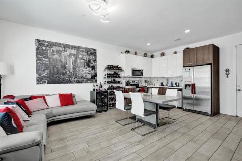 480 NE 35th Court Oakland Park FL 33334