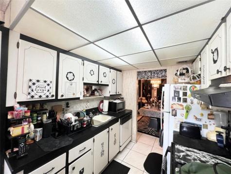 2650 NW 49th Avenue Lauderdale Lakes FL 33313