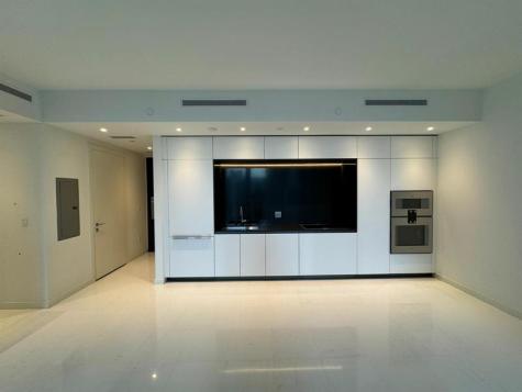 300 Biscayne Boulevard Way Miami FL 33131