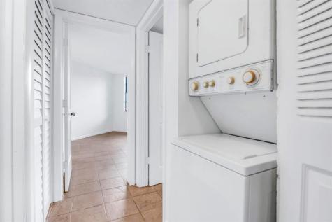 210 Lake Pointe Drive Oakland Park FL 33309