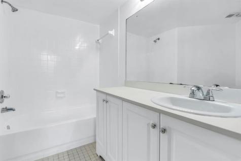 210 Lake Pointe Drive Oakland Park FL 33309