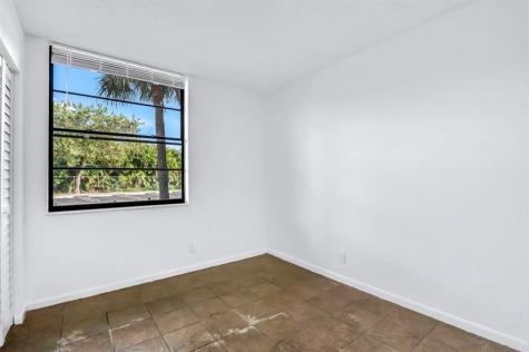 210 Lake Pointe Drive Oakland Park FL 33309