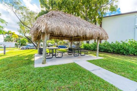 210 Lake Pointe Drive Oakland Park FL 33309