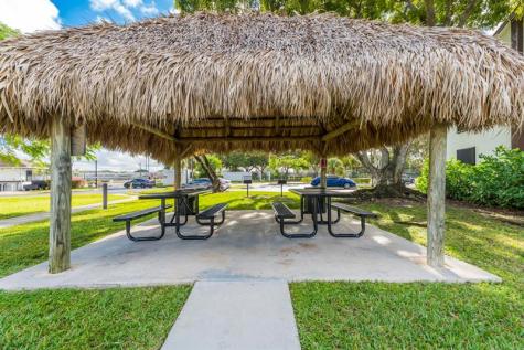 210 Lake Pointe Drive Oakland Park FL 33309