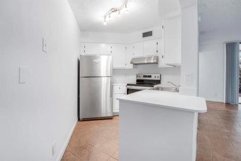 210 Lake Pointe Drive Oakland Park FL 33309