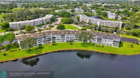 3107 Cambridge E Deerfield Beach FL 33442