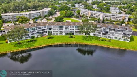 3107 Cambridge E Deerfield Beach FL 33442