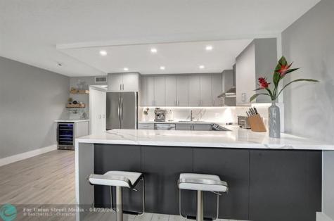 3107 Cambridge E Deerfield Beach FL 33442