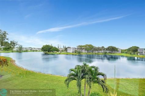 3107 Cambridge E Deerfield Beach FL 33442