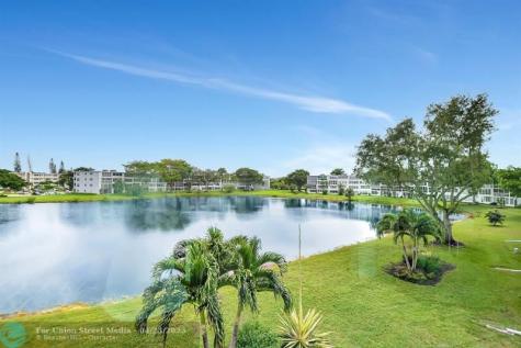 3107 Cambridge E Deerfield Beach FL 33442