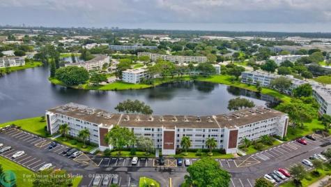 3107 Cambridge E Deerfield Beach FL 33442