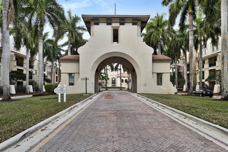 2970 NW 124th Way Sunrise FL 33323
