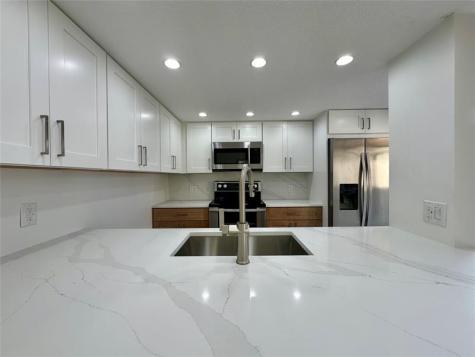 9148 SW 23rd Street Davie FL 33324