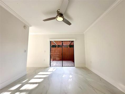9148 SW 23rd Street Davie FL 33324
