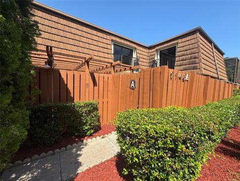 9148 SW 23rd Street Davie FL 33324