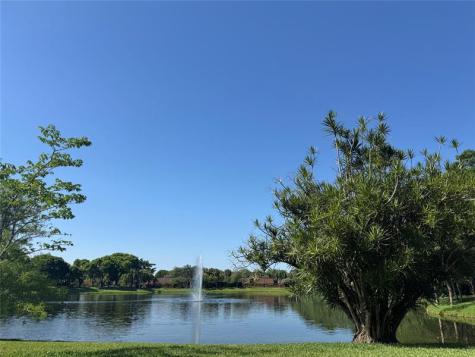 9148 SW 23rd Street Davie FL 33324