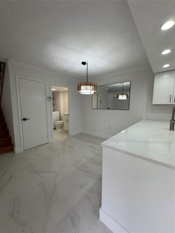 9148 SW 23rd Street Davie FL 33324