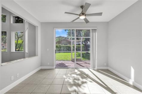 12502 NW 56th Street Coral Springs FL 33076