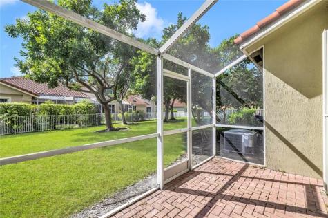 12502 NW 56th Street Coral Springs FL 33076