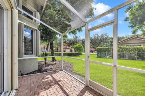 12502 NW 56th Street Coral Springs FL 33076