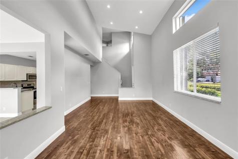 12502 NW 56th Street Coral Springs FL 33076