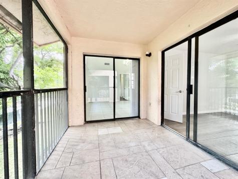 1917 NW 94th Avenue Coral Springs FL 33071